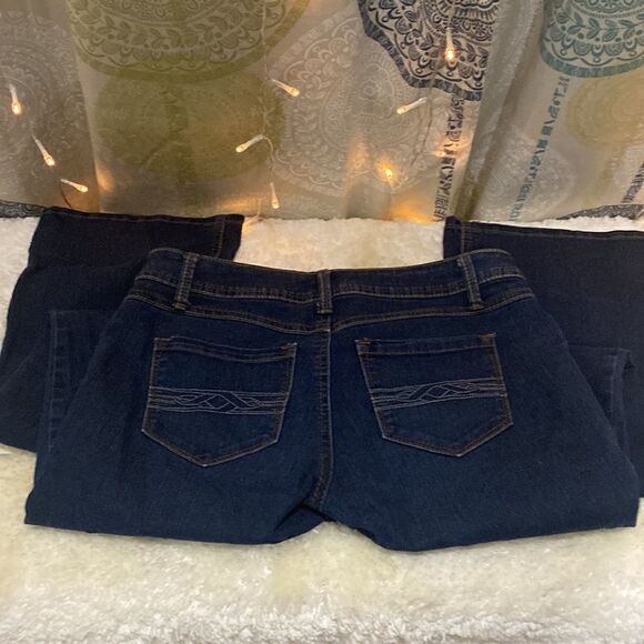 a.n.a, Boot cut jeans with accent designs on back pockets. Dark wash. Womens 4. - Picture 4 of 5